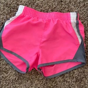 GUC Girls Nike Dri-Fit shorts Size 3T - Pink